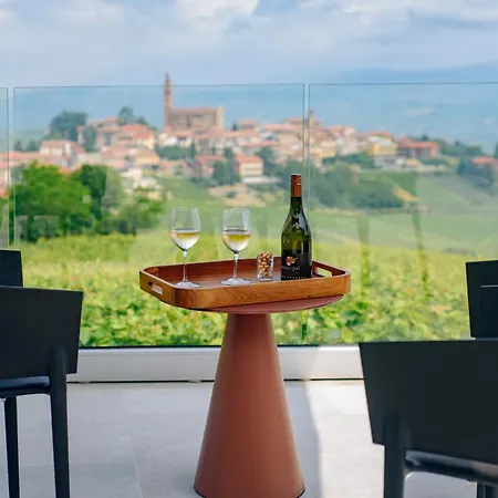 Elegante Esclusiva Fra Le Vigne Piemontesi Con Piscina Riscaldata *
