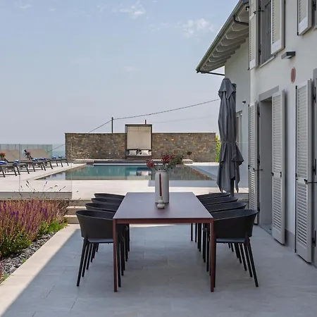 Villa Elegante Esclusiva Con Piscina Riscaldata - Immersa Nelle Vigne Villa Castiglione Tinella