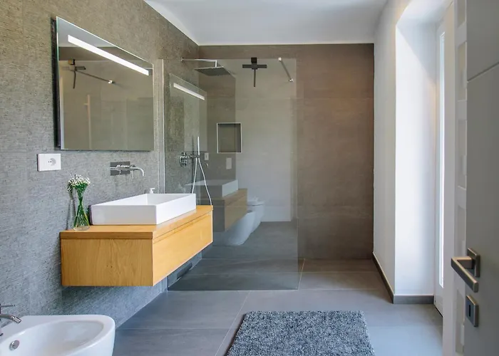 Elegante Esclusiva Fra Le Vigne Piemontesi Con Piscina Riscaldata Villa *